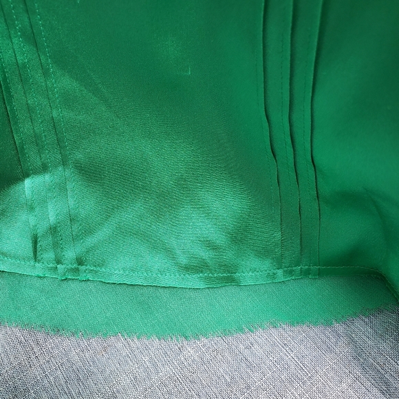Elie Tahari Green Silk Blouse Size Small - Picture 9 of 12
